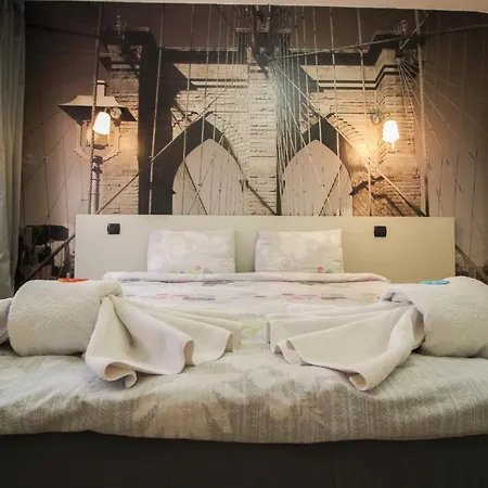 Trendy & Deluxe By Flat Mаnager