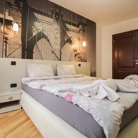 Apartment Trendy & Deluxe By Flat Mаnager *