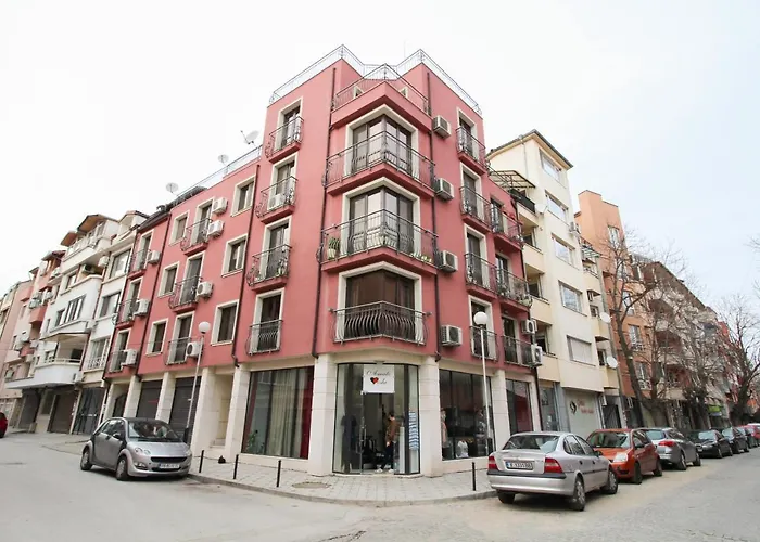 Trendy & Deluxe By Flat Mаnager *